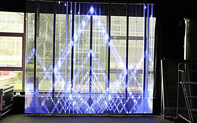 云南透明LED顯示屏